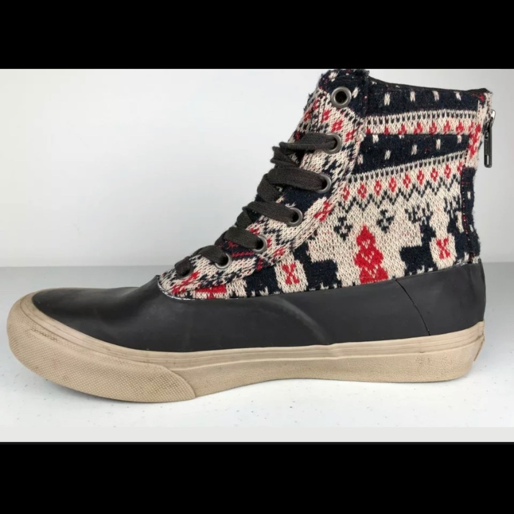 Vans skate high top size 7.5 ugly sweater